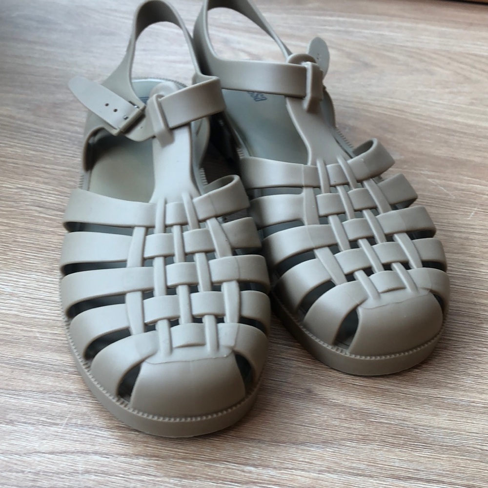 BNWT Jelly shoes by Melissa